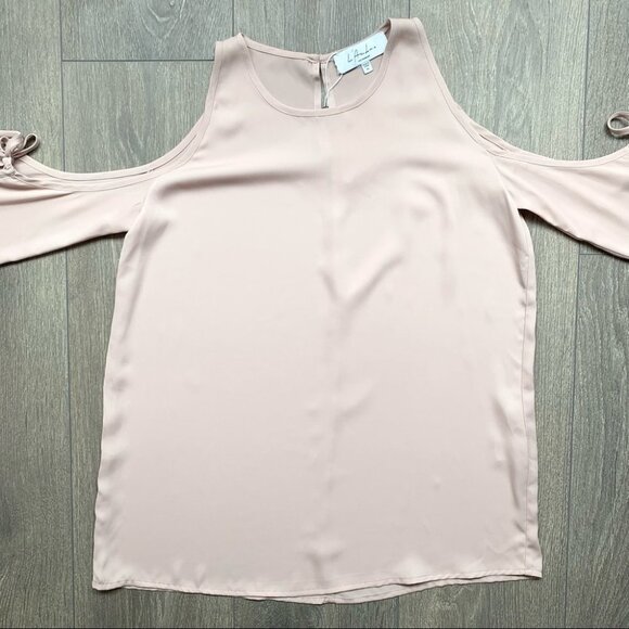 Revolve L'Academie Cold Shoulder Tie Long Sleeve Blouse Taupe Pink Size Small - Picture 5 of 16